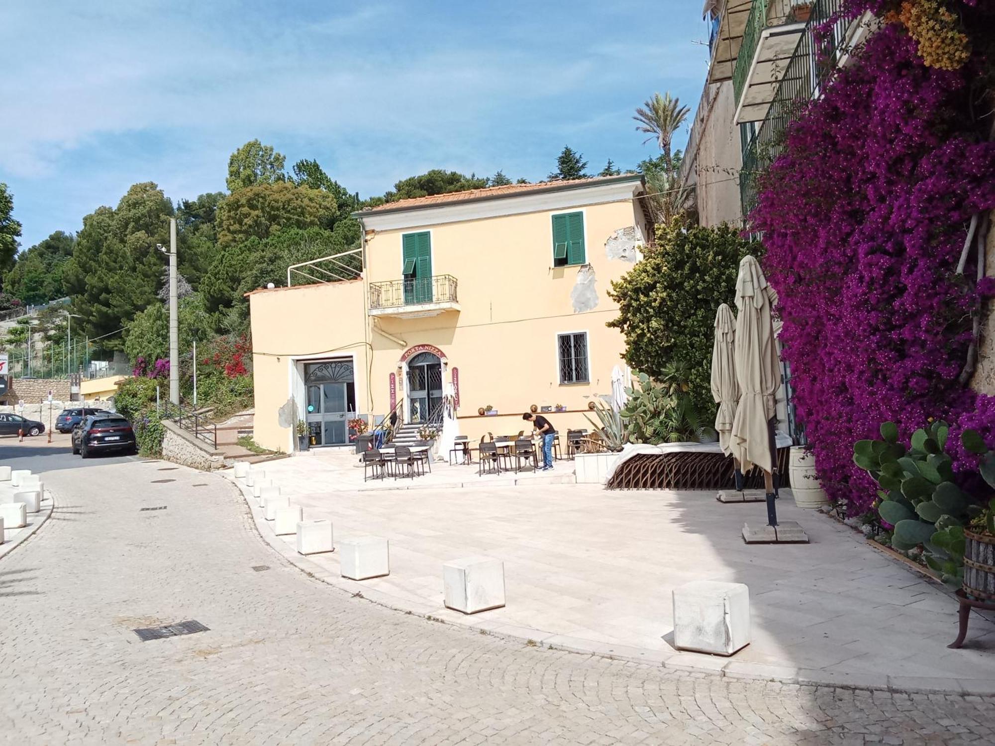 Apartamento Casa Eden Ventimiglia Exterior foto